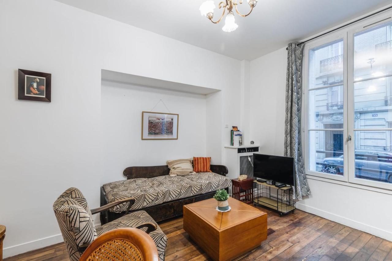 34m Well Located - Montmartre District Appartement *